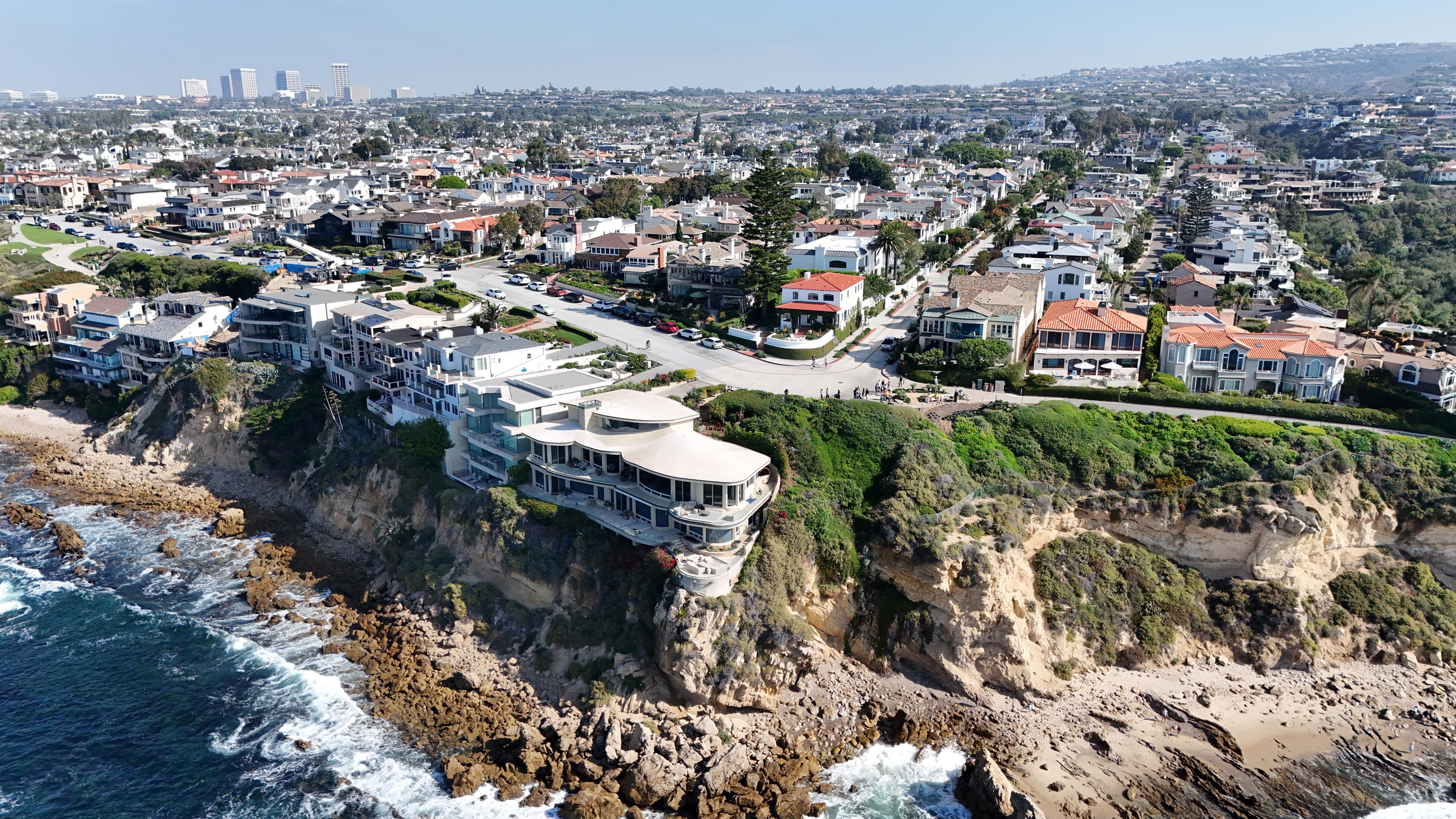 Contact Newport Beach hard money lenders